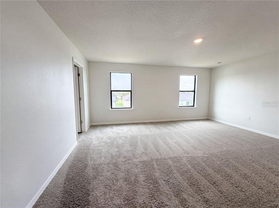 For Sale: $335,000 (3 beds, 2 baths, 2364 Square Feet)