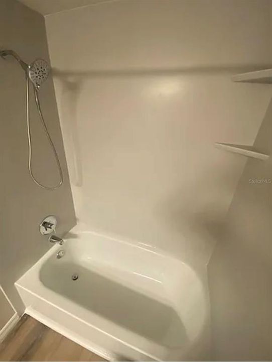 На продажу: $199,000 (1 спален, 1 ванн, 672 Квадратных фут)
