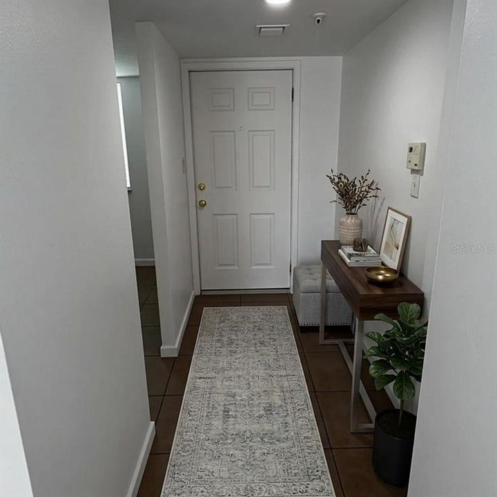En Venta: $245,000 (2 camas, 2 baños, 1016 Pies cuadrados)