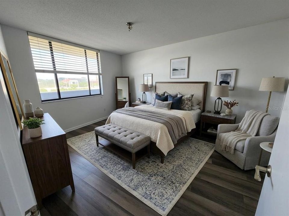 En Venta: $245,000 (2 camas, 2 baños, 1016 Pies cuadrados)