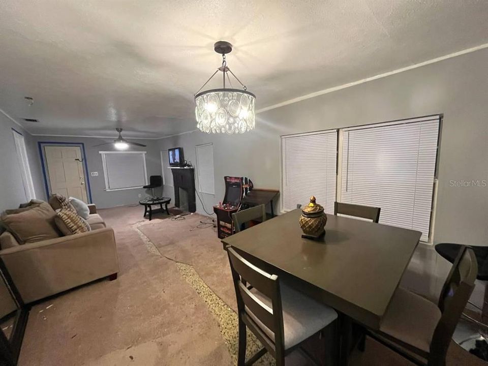 For Sale: $141,000 (3 beds, 1 baths, 1104 Square Feet)