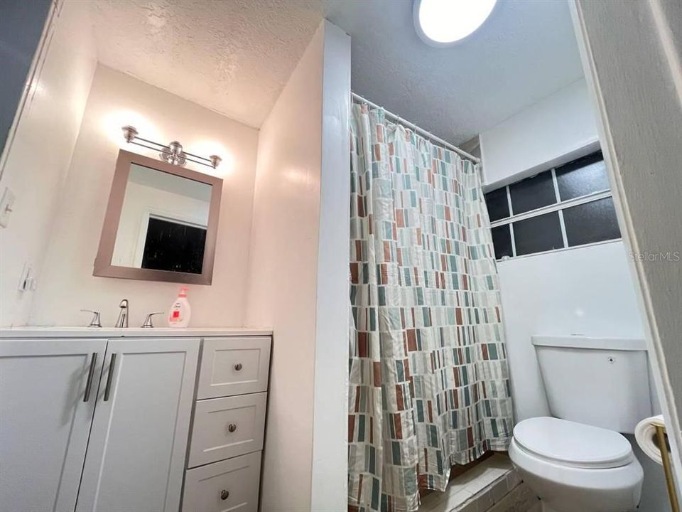 For Sale: $141,000 (3 beds, 1 baths, 1104 Square Feet)
