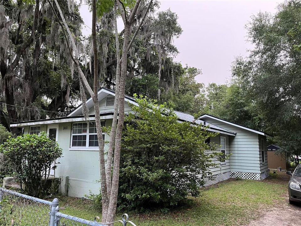 For Sale: $141,000 (3 beds, 1 baths, 1104 Square Feet)