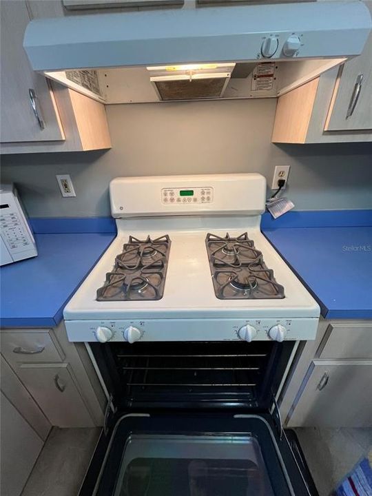 For Sale: $141,000 (3 beds, 1 baths, 1104 Square Feet)