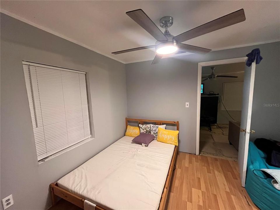 For Sale: $141,000 (3 beds, 1 baths, 1104 Square Feet)