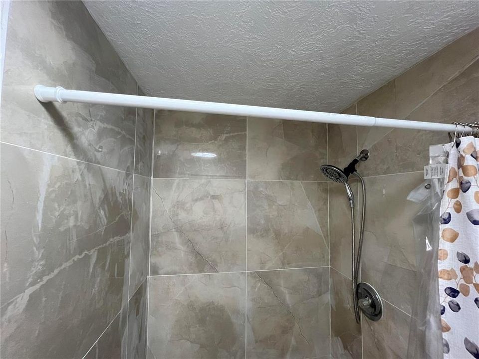For Sale: $141,000 (3 beds, 1 baths, 1104 Square Feet)