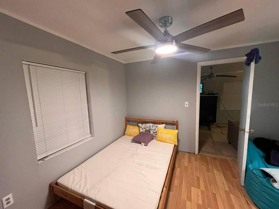 For Sale: $141,000 (3 beds, 1 baths, 1104 Square Feet)
