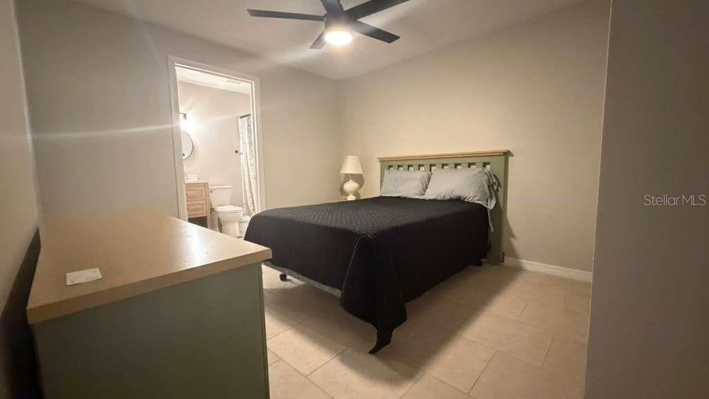 На продажу: $160,000 (2 спален, 2 ванн, 860 Квадратных фут)
