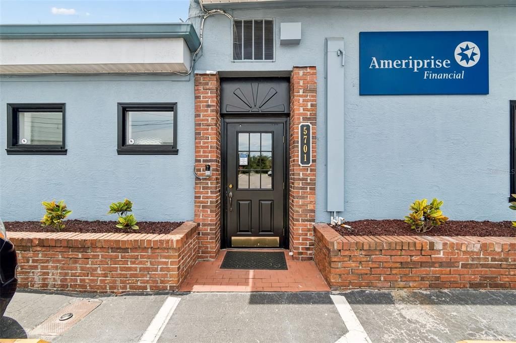 For Sale: $1,250,000 (0 beds, 0 baths, 3000 Square Feet)