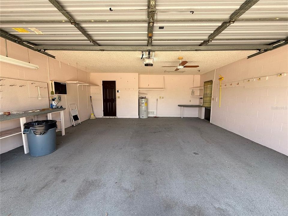 Active With Contract: $214,000 (2 beds, 2 baths, 1468 Square Feet)