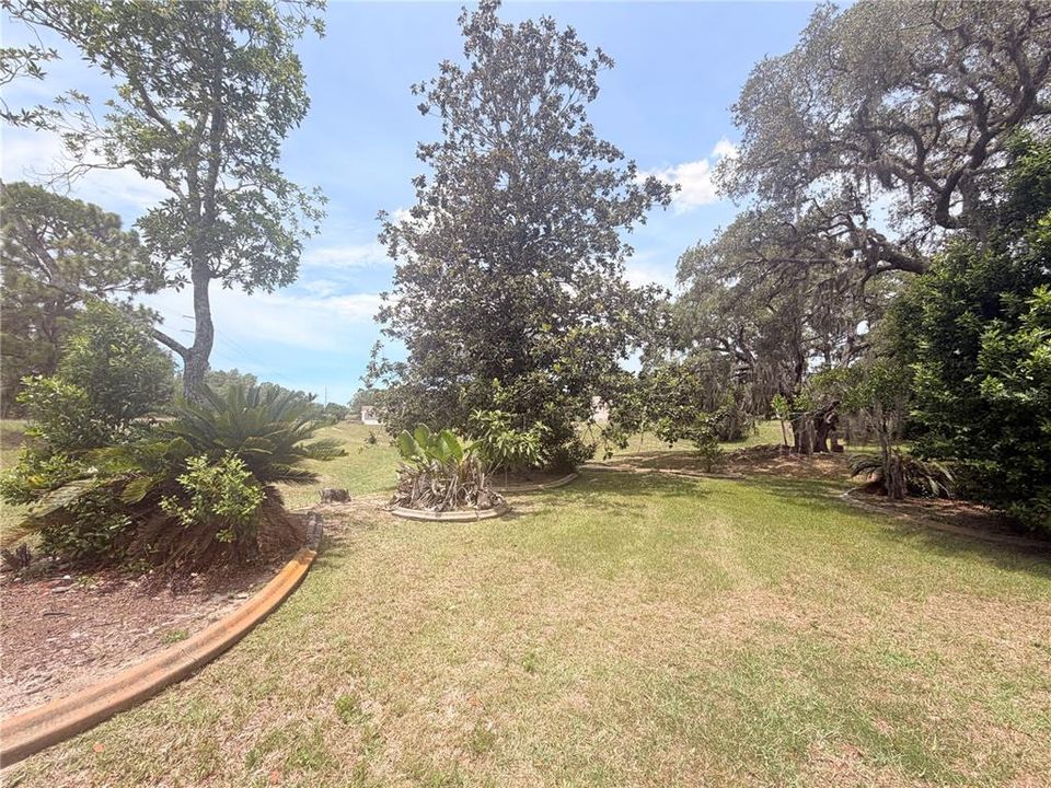 For Sale: $435,000 (4 beds, 3 baths, 2080 Square Feet)