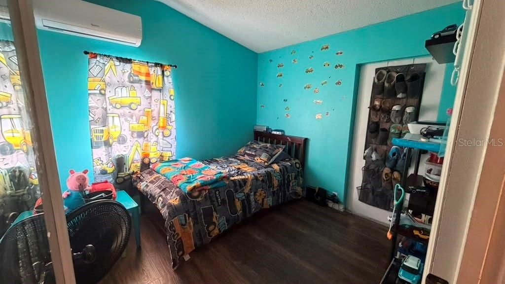 For Sale: $170,000 (3 beds, 2 baths, 492 Square Feet)