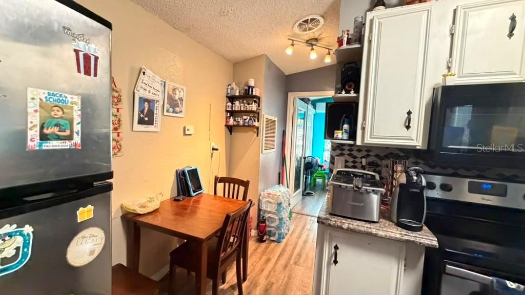 For Sale: $170,000 (3 beds, 2 baths, 492 Square Feet)