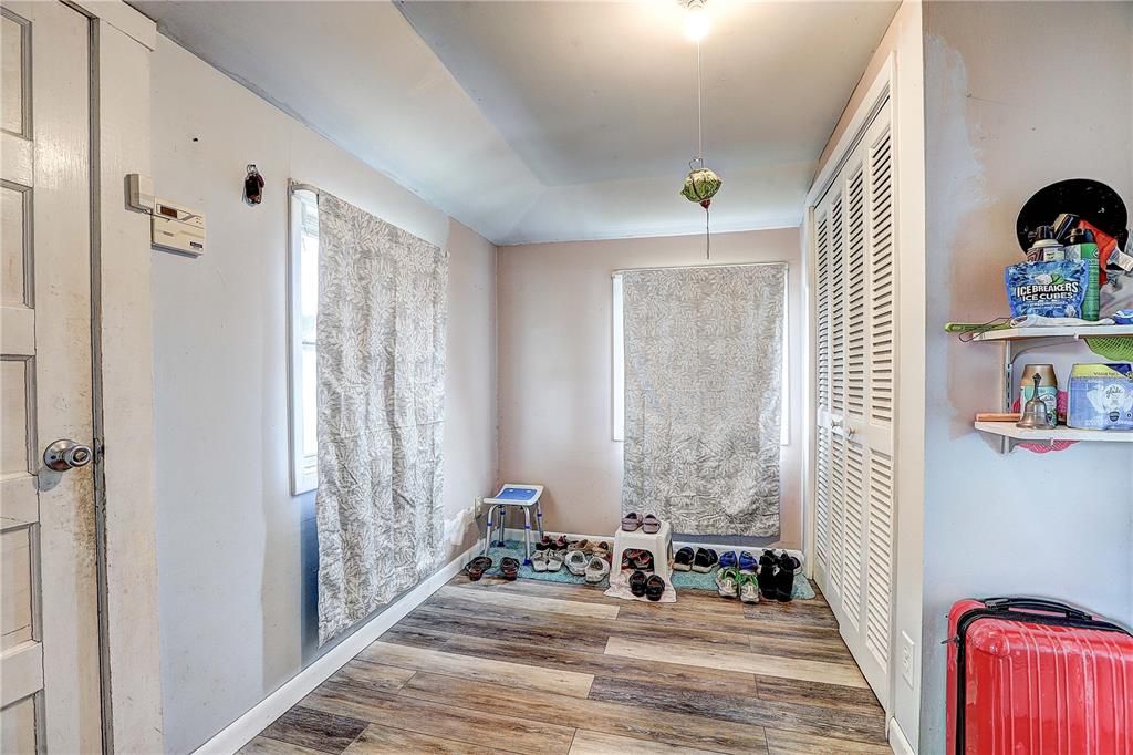 For Sale: $249,990 (3 beds, 1 baths, 1440 Square Feet)