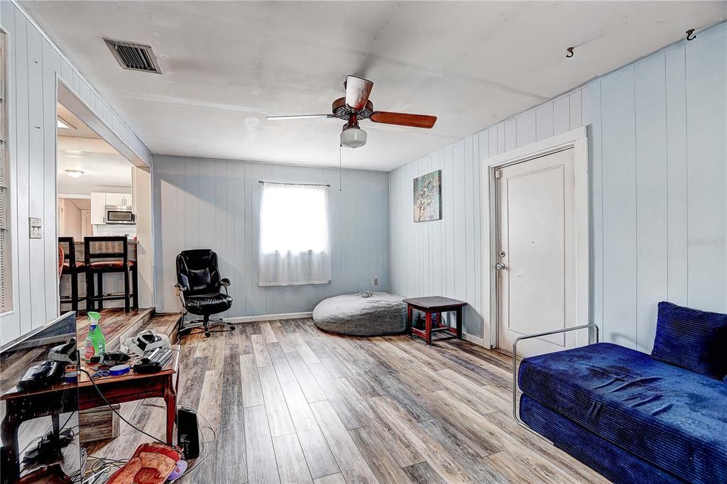For Sale: $249,990 (3 beds, 1 baths, 1440 Square Feet)