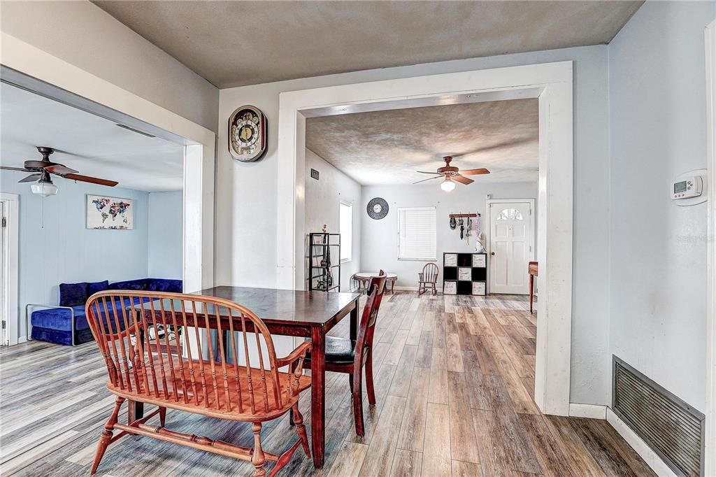 For Sale: $249,990 (3 beds, 1 baths, 1440 Square Feet)