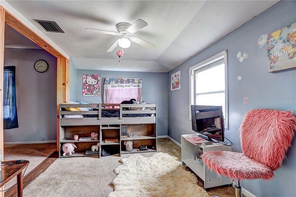 For Sale: $249,990 (3 beds, 1 baths, 1440 Square Feet)