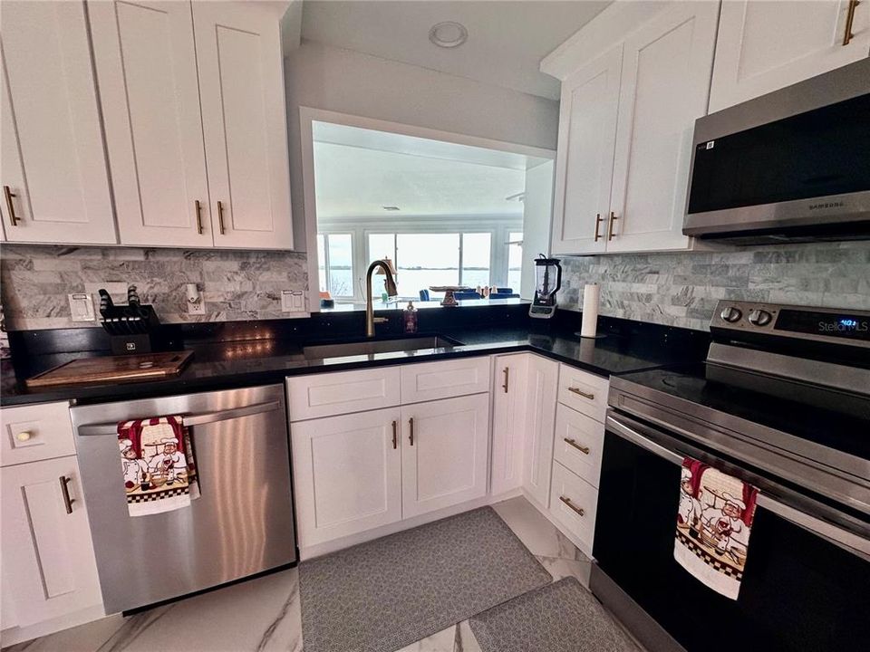 For Rent: $4,500 (4 beds, 3 baths, 2798 Square Feet)