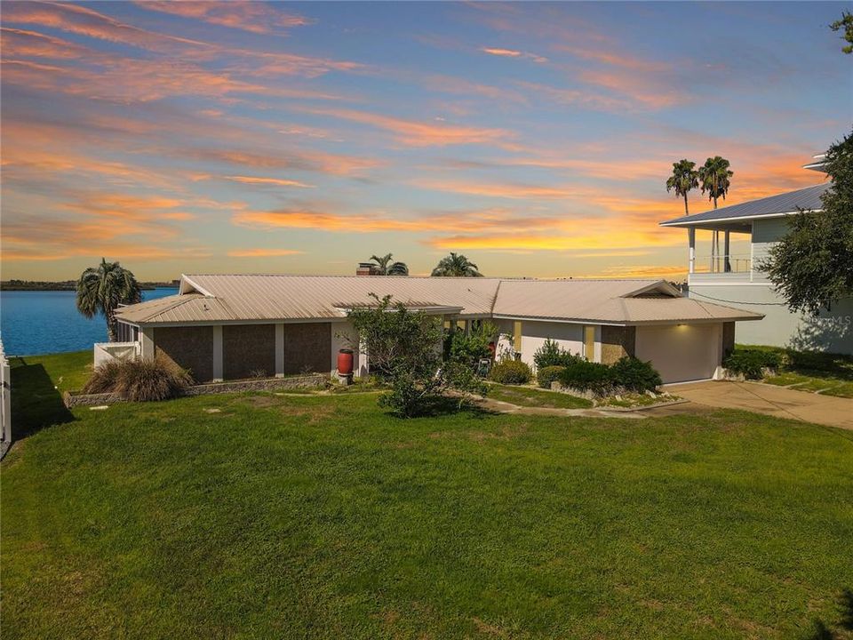 For Rent: $4,500 (4 beds, 3 baths, 2798 Square Feet)