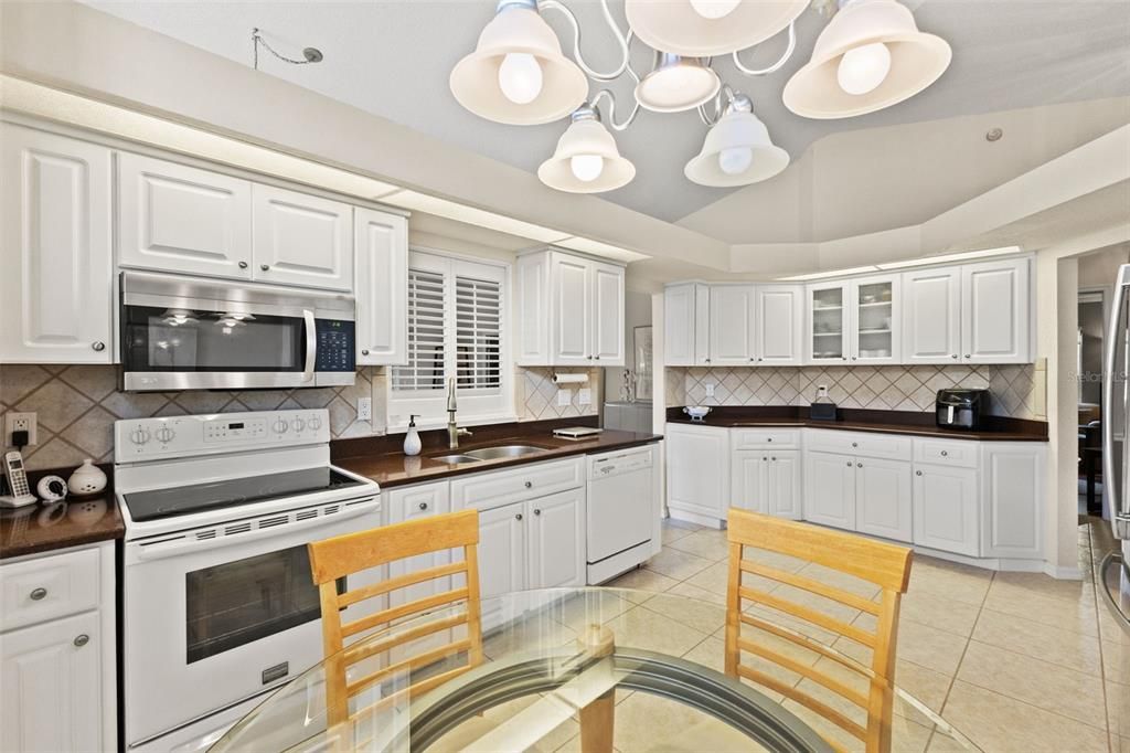 En Venta: $305,000 (3 camas, 2 baños, 1793 Pies cuadrados)