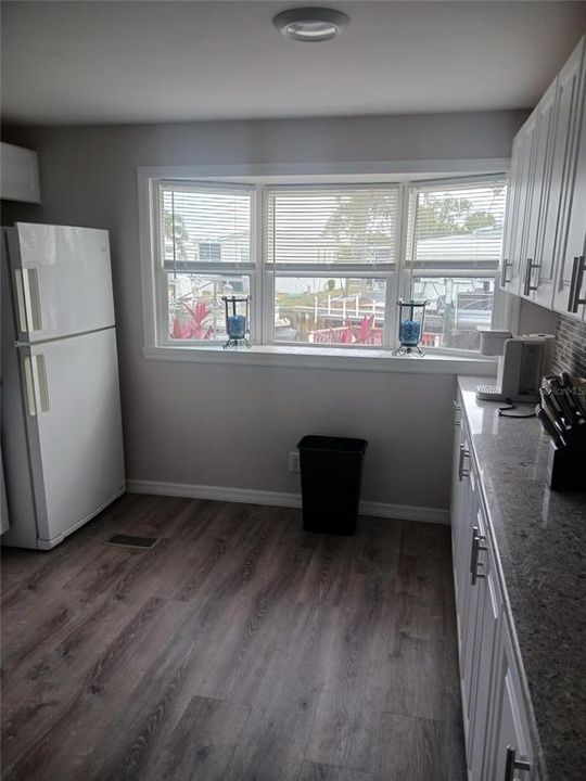 For Rent: $1,400 (2 beds, 1 baths, 672 Square Feet)