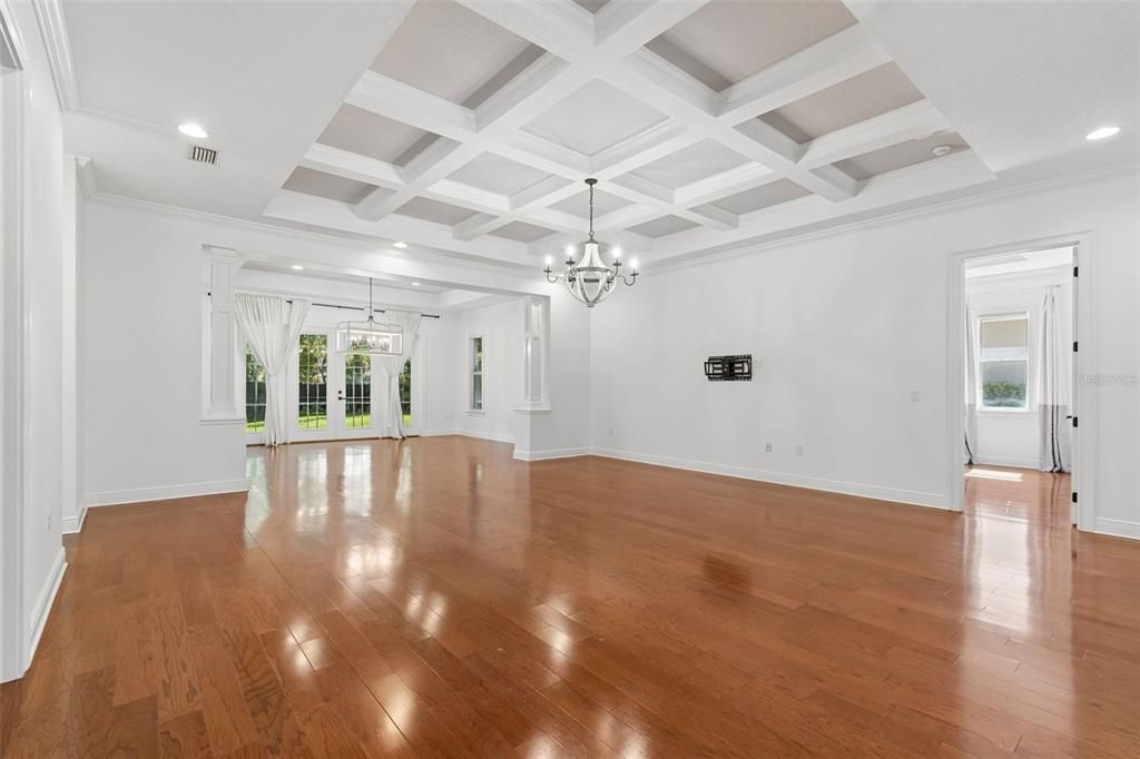 На продажу: $899,999 (4 спален, 3 ванн, 3001 Квадратных фут)