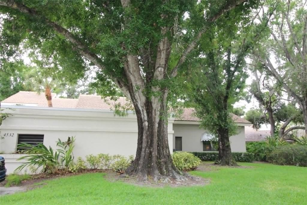 For Rent: $2,699 (3 beds, 2 baths, 1640 Square Feet)