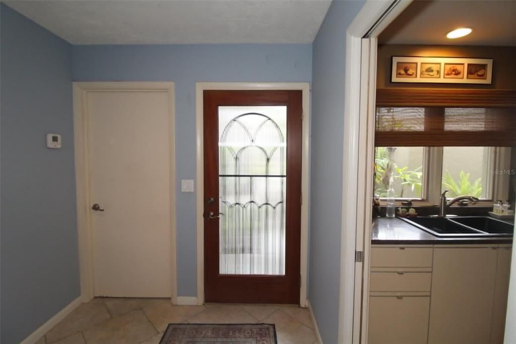 For Rent: $2,699 (3 beds, 2 baths, 1640 Square Feet)