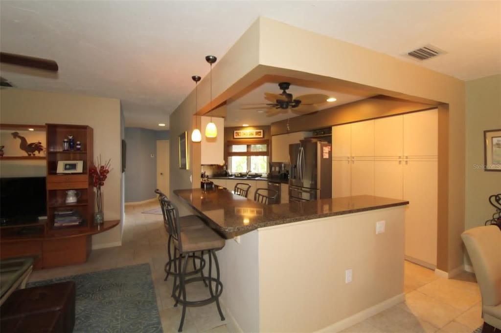 For Rent: $2,699 (3 beds, 2 baths, 1640 Square Feet)