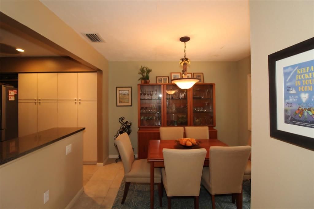 For Rent: $2,699 (3 beds, 2 baths, 1640 Square Feet)