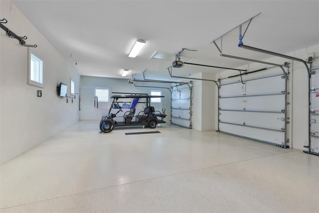 В аренду: $29,995 (6 спален, 6 ванн, 6393 Квадратных фут)