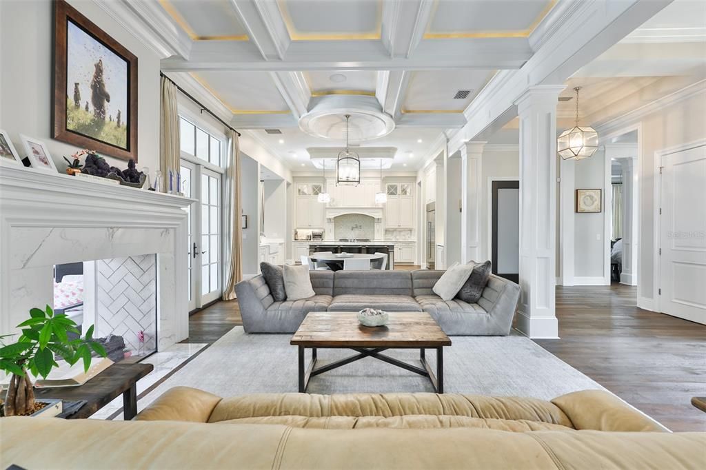 В аренду: $29,995 (6 спален, 6 ванн, 6393 Квадратных фут)
