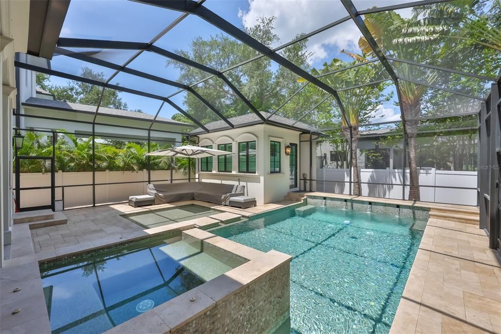 В аренду: $29,995 (6 спален, 6 ванн, 6393 Квадратных фут)