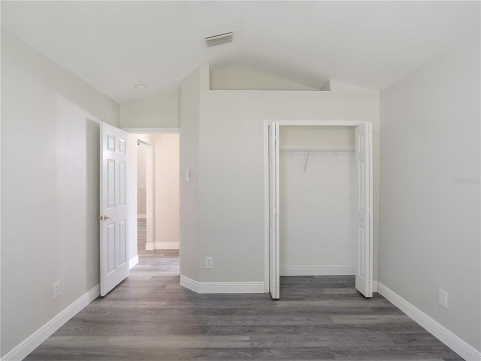 For Sale: $329,900 (2 beds, 2 baths, 1498 Square Feet)