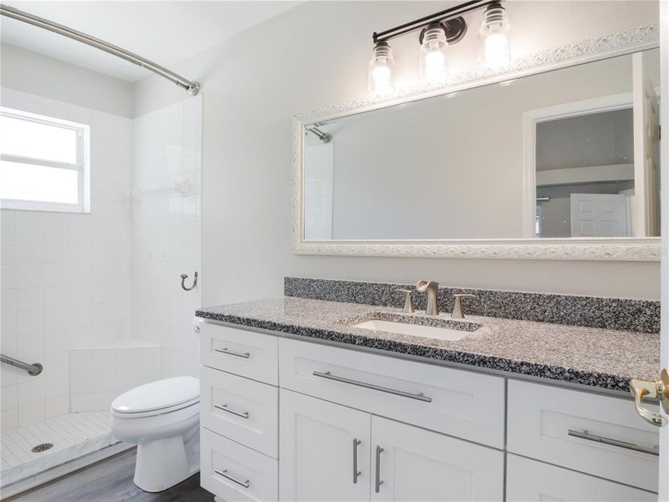For Sale: $329,900 (2 beds, 2 baths, 1498 Square Feet)