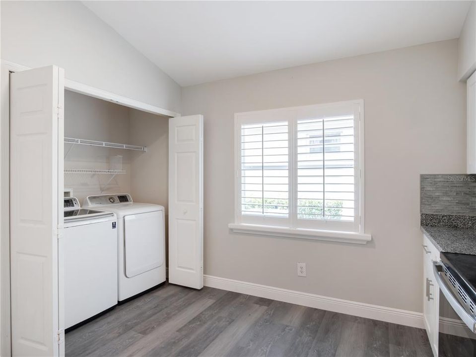 For Sale: $329,900 (2 beds, 2 baths, 1498 Square Feet)