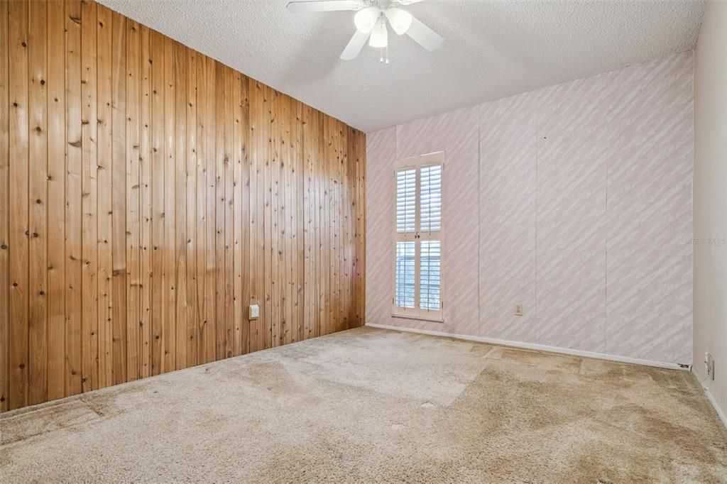 For Sale: $362,999 (4 beds, 3 baths, 1812 Square Feet)