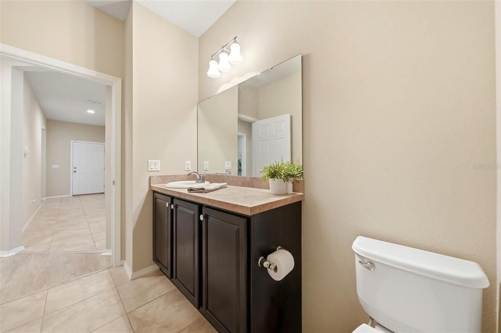 En Venta: $399,900 (3 camas, 2 baños, 2164 Pies cuadrados)