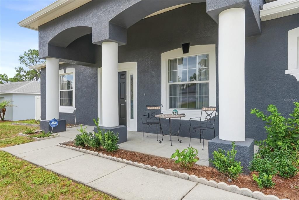 En Venta: $349,999 (4 camas, 2 baños, 2020 Pies cuadrados)