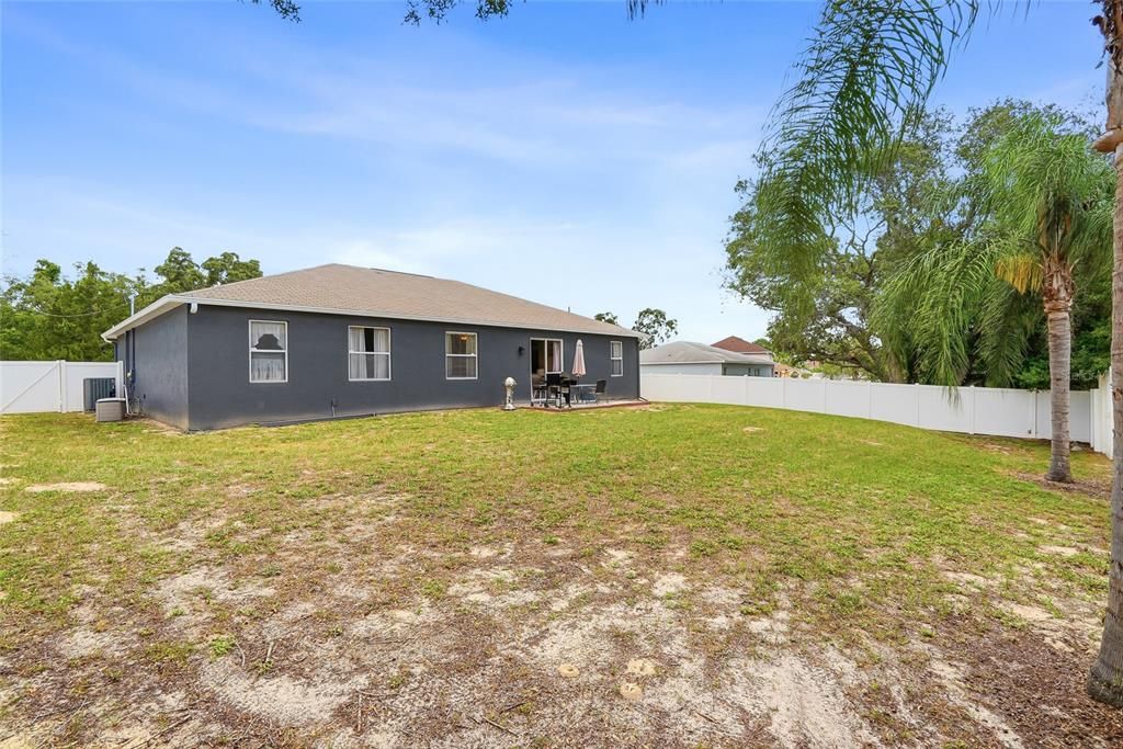 En Venta: $349,999 (4 camas, 2 baños, 2020 Pies cuadrados)