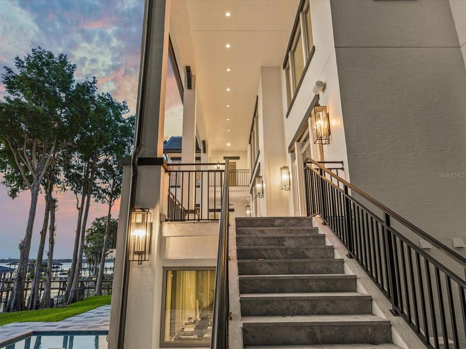 For Sale: $13,900,000 (6 beds, 7 baths, 11100 Square Feet)