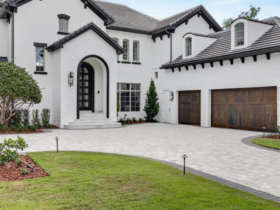 For Sale: $13,900,000 (6 beds, 7 baths, 11100 Square Feet)