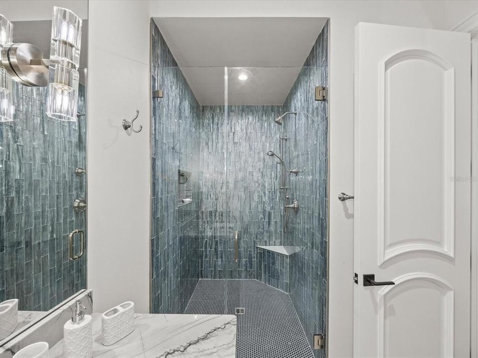 For Sale: $13,900,000 (6 beds, 7 baths, 11100 Square Feet)