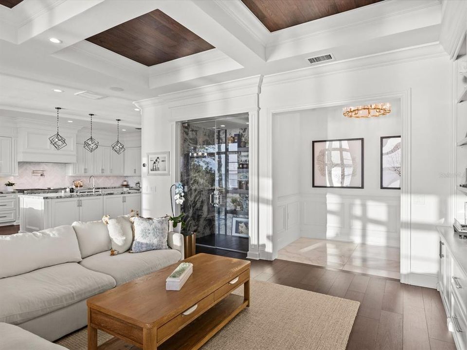 For Sale: $13,900,000 (6 beds, 7 baths, 11100 Square Feet)