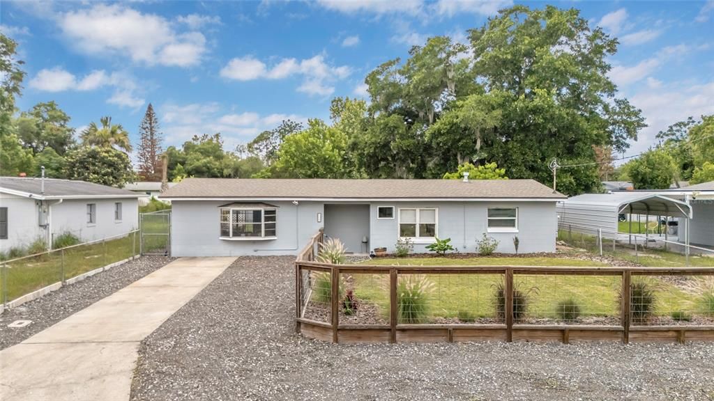 For Sale: $274,000 (3 beds, 1 baths, 1251 Square Feet)