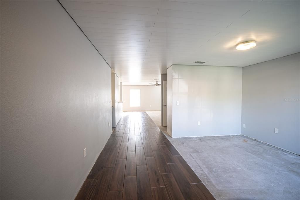 For Sale: $500,000 (4 beds, 2 baths, 2725 Square Feet)