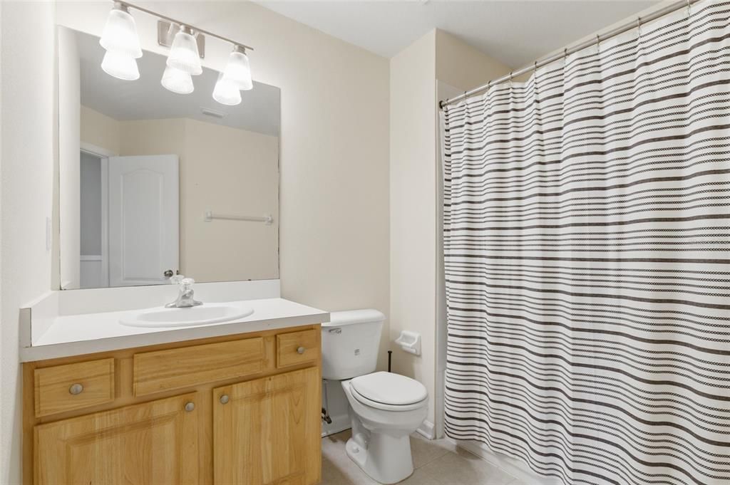 For Sale: $260,000 (3 beds, 2 baths, 1588 Square Feet)