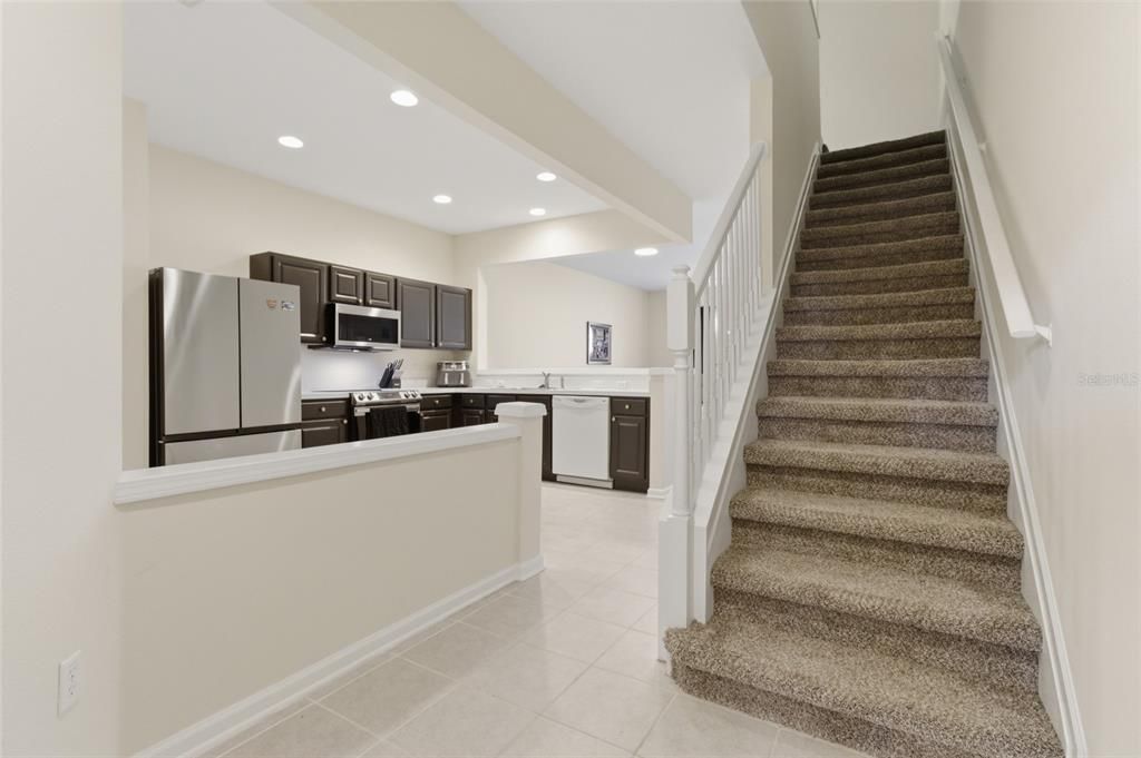 For Sale: $260,000 (3 beds, 2 baths, 1588 Square Feet)