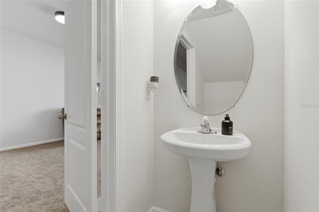 For Sale: $260,000 (3 beds, 2 baths, 1588 Square Feet)