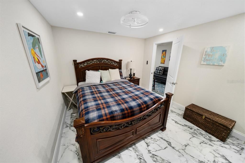 En Venta: $479,000 (5 camas, 3 baños, 2122 Pies cuadrados)